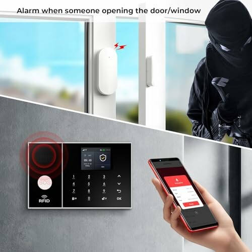 Einbrecher wird von einem Alarmsystem erkannt